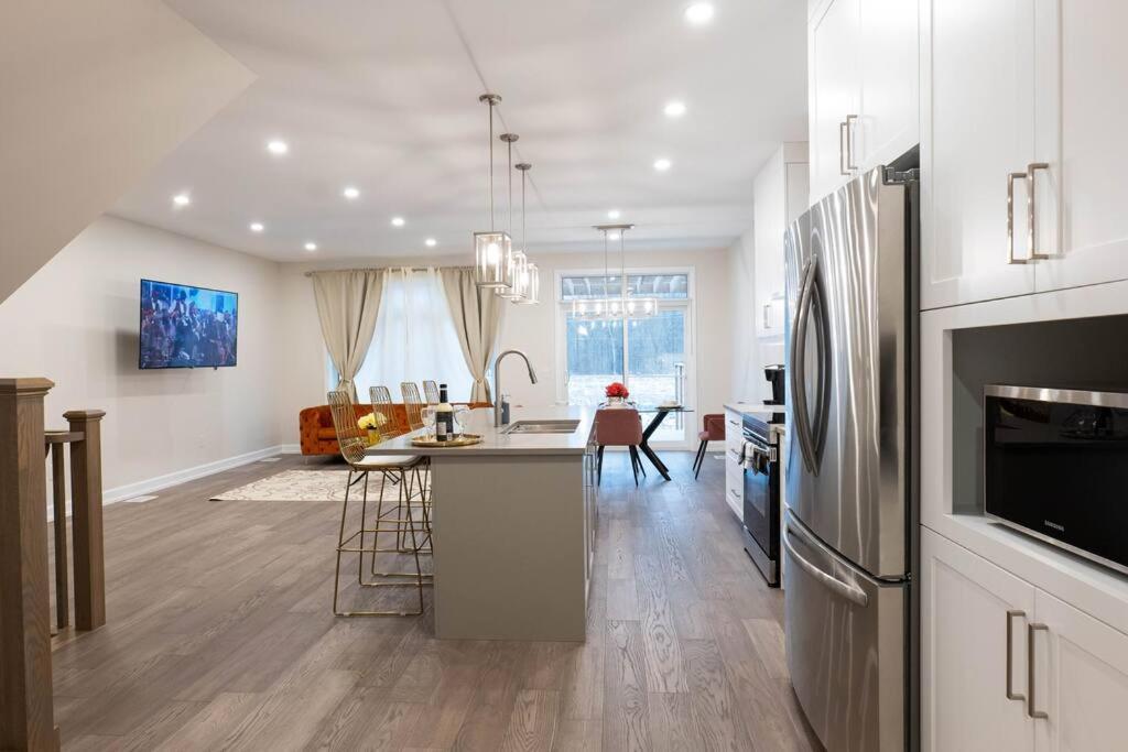 Apartamento Luxury Niagara 3 Bdr Townhouse /Garage Exterior foto
